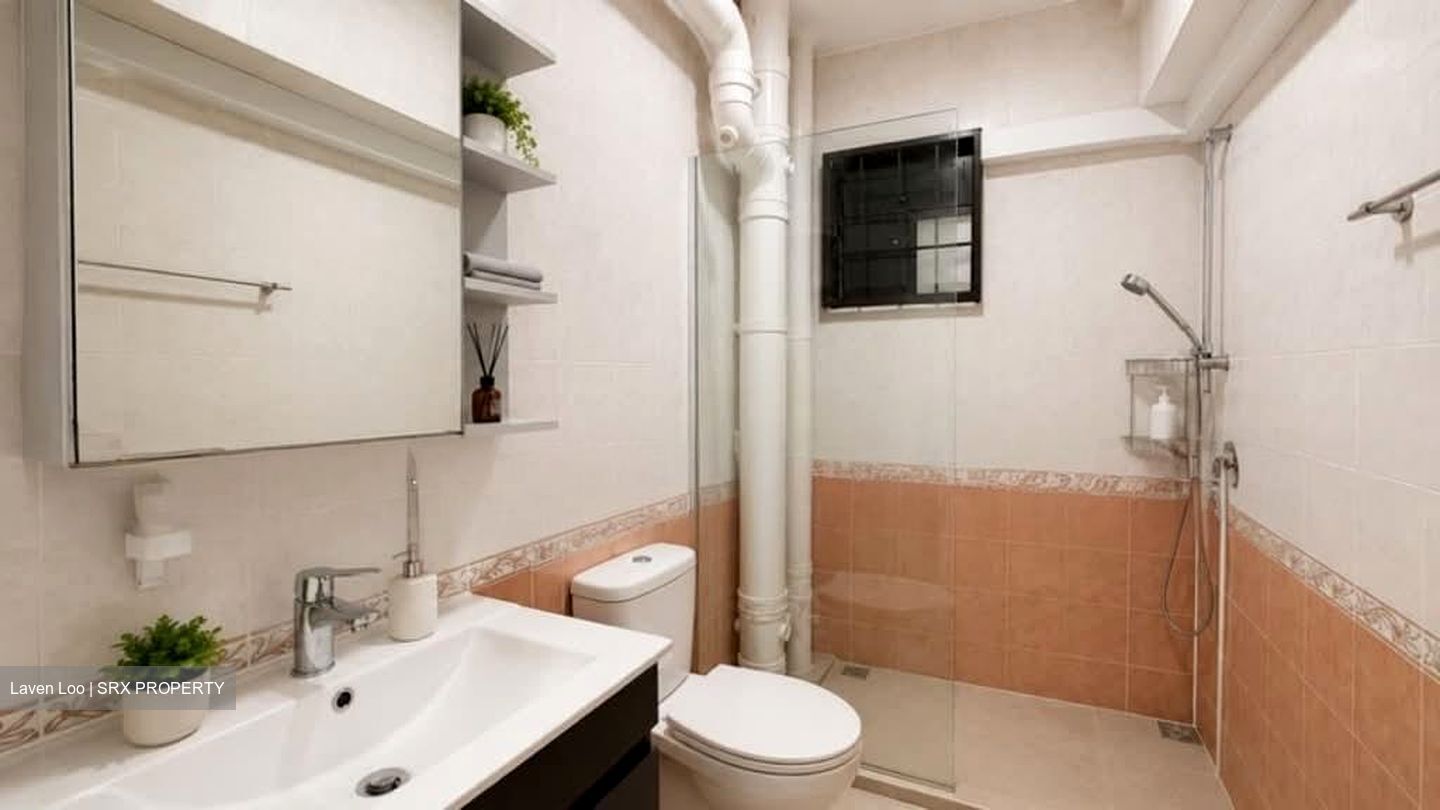 Blk 56 Strathmore Avenue (Queenstown), HDB 5 Rooms #560907571